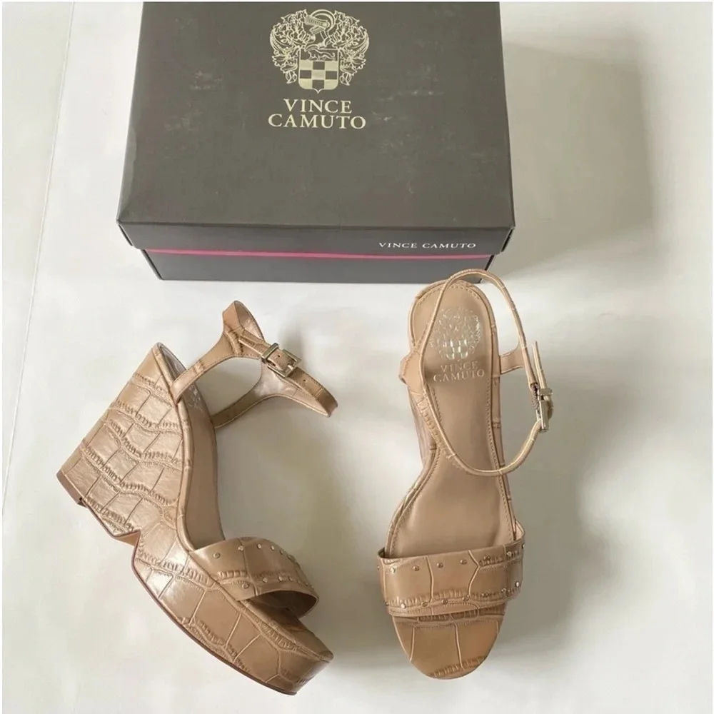 New Vince Camuto Celvina Platform Wedge Crepe Croc Leather Sandals Size 9.5